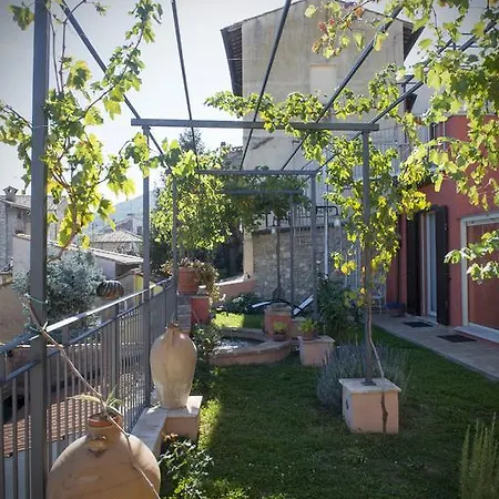 Bed and Breakfast Casanise 3*